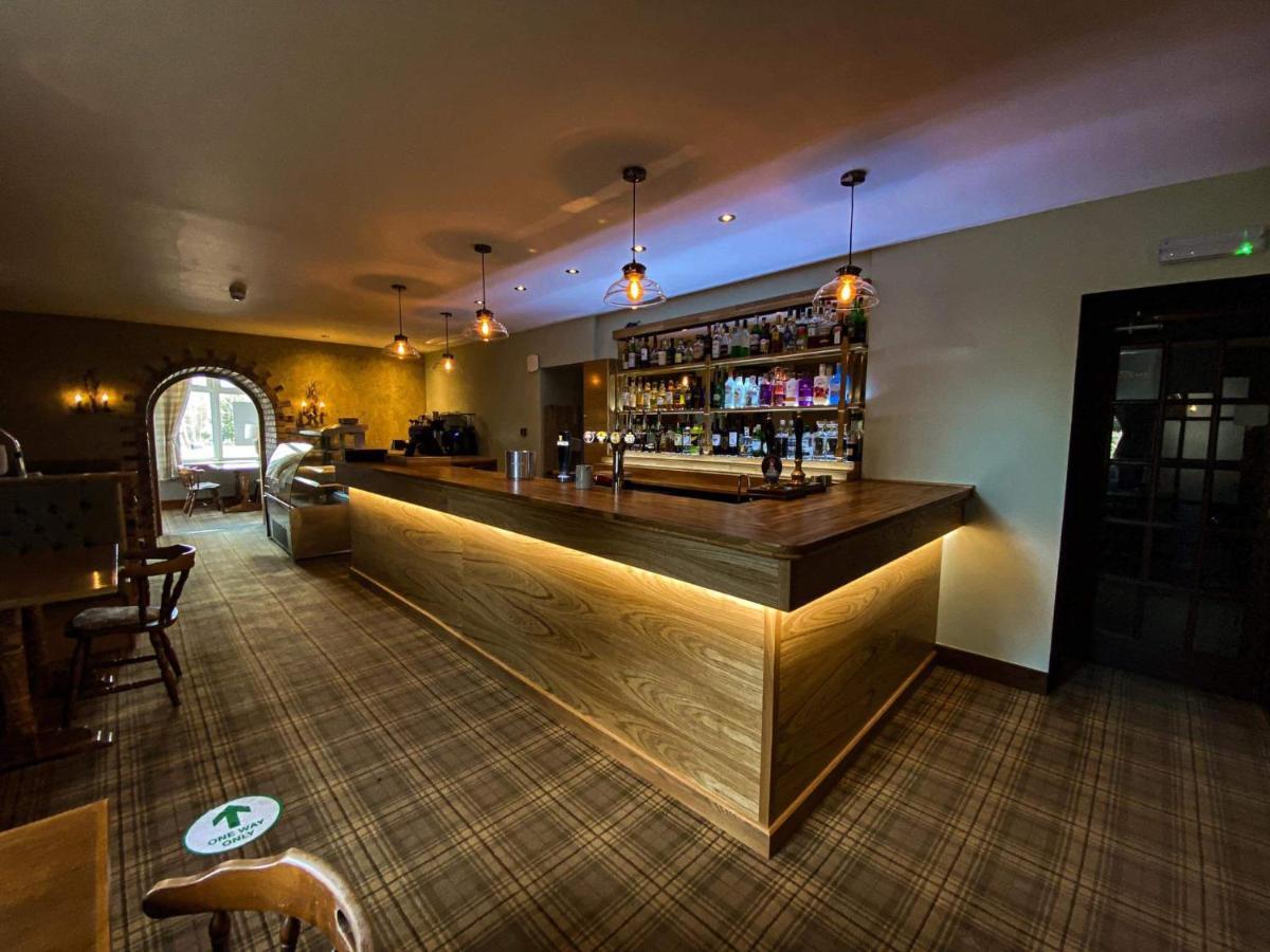 Duke Of Gordon Hotel Kingussie Kültér fotó