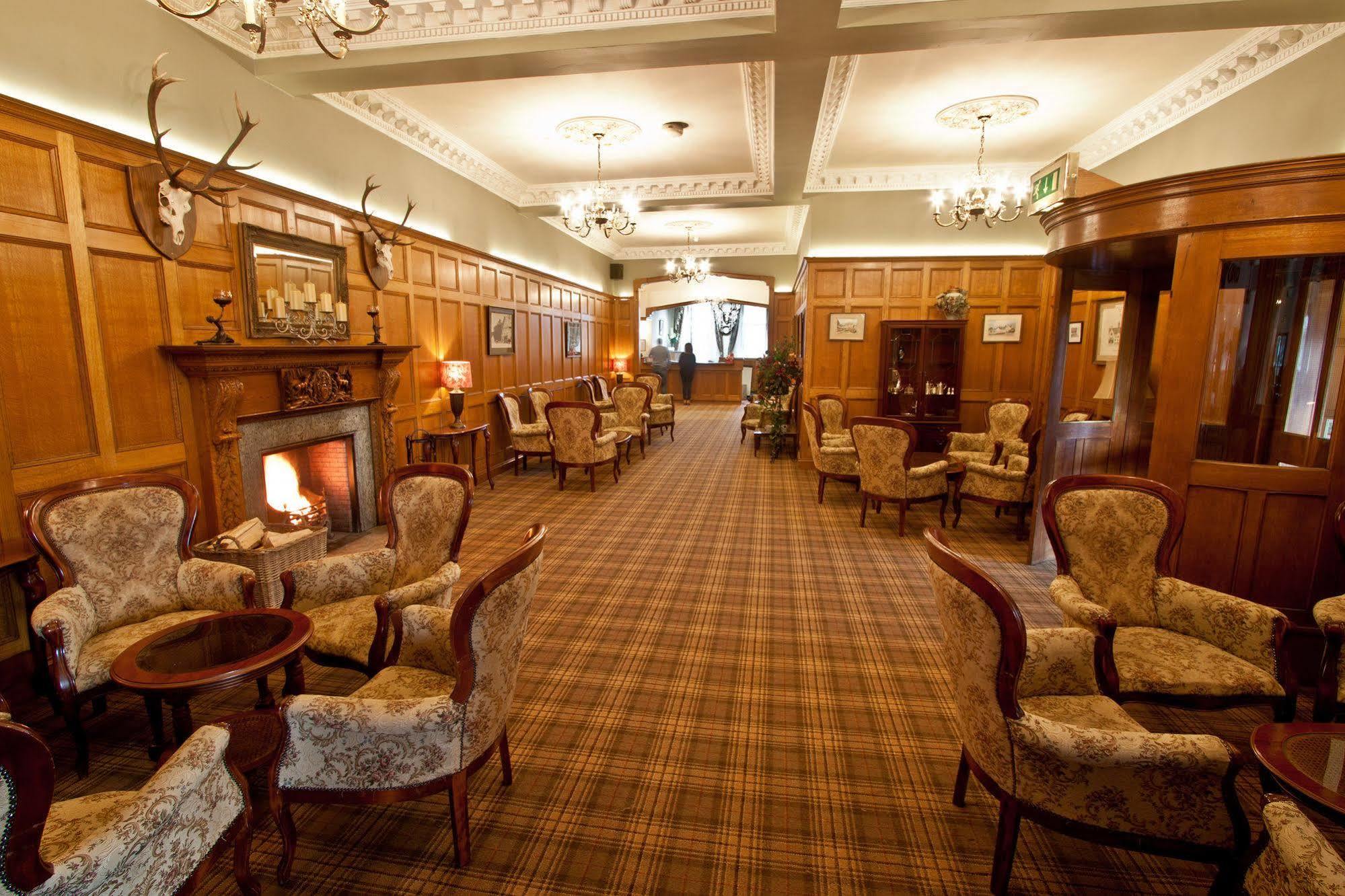 Duke Of Gordon Hotel Kingussie Kültér fotó